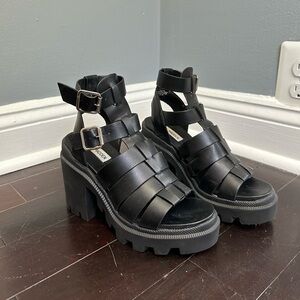 Steve Madden Cosmic Black, 6